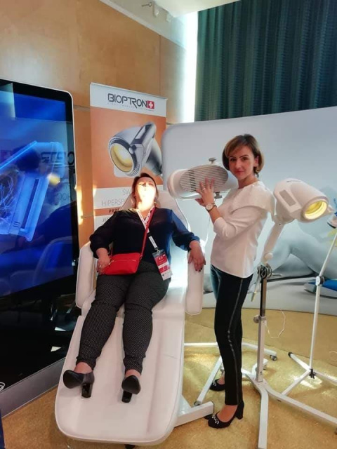 Lampa BIOPTRON Pro 1 Zepter GRATIS z Filtrem Fulerenowym + statyw stołowy + 7 Filtrów Koloroterapii Lampa BIOPTRON Pro 1 Zepter GRATIS z Filtrem Fulerenowym + statyw stołowy + 7 Filtrów Koloroterapii